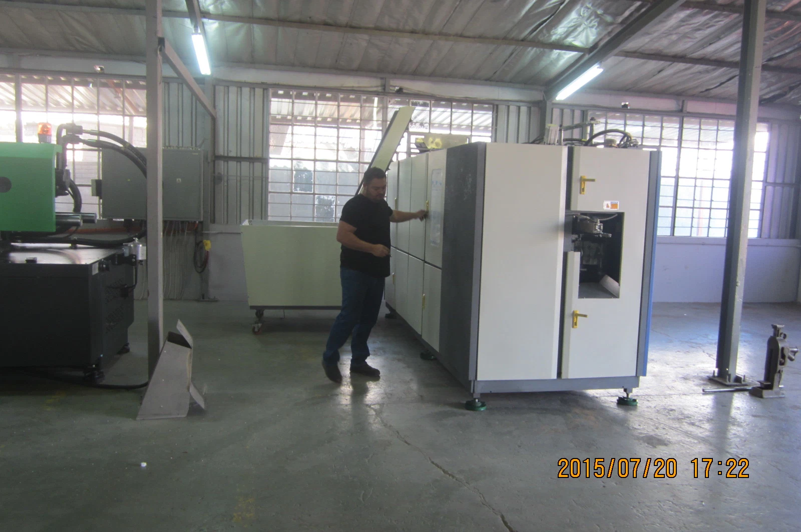 Full Automatic Pet Bottle Blow Molding Machine