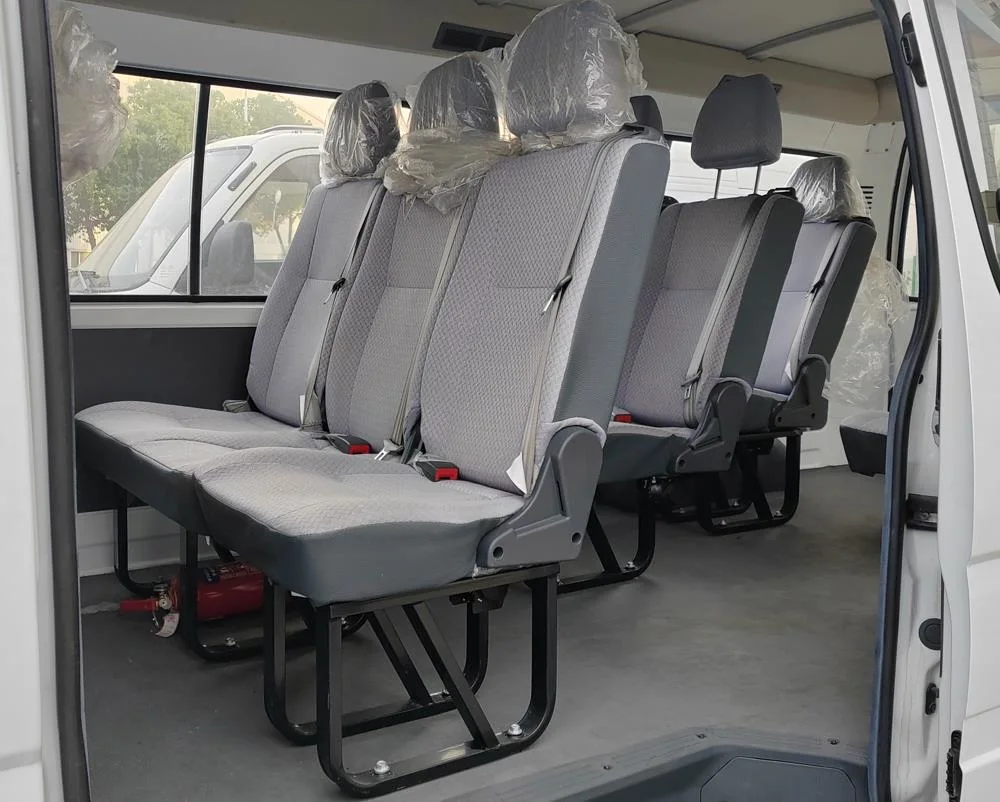 مزويل ميني فان أحدث طراز حافلة الركاب الكهربائية RHD مع 14 مقعداً