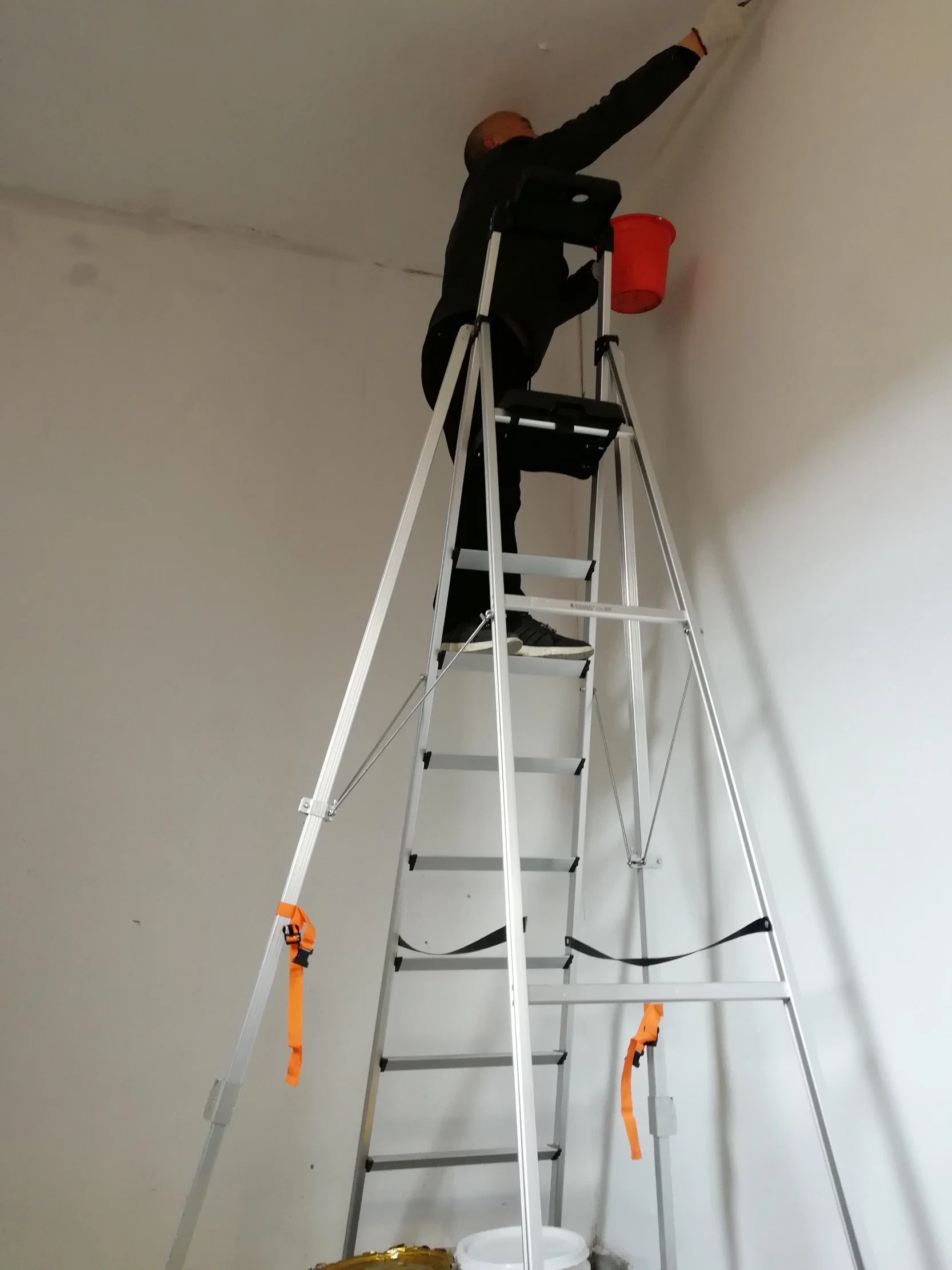 Multi-Leg Garden Safety Ladder That Won't Roll Over