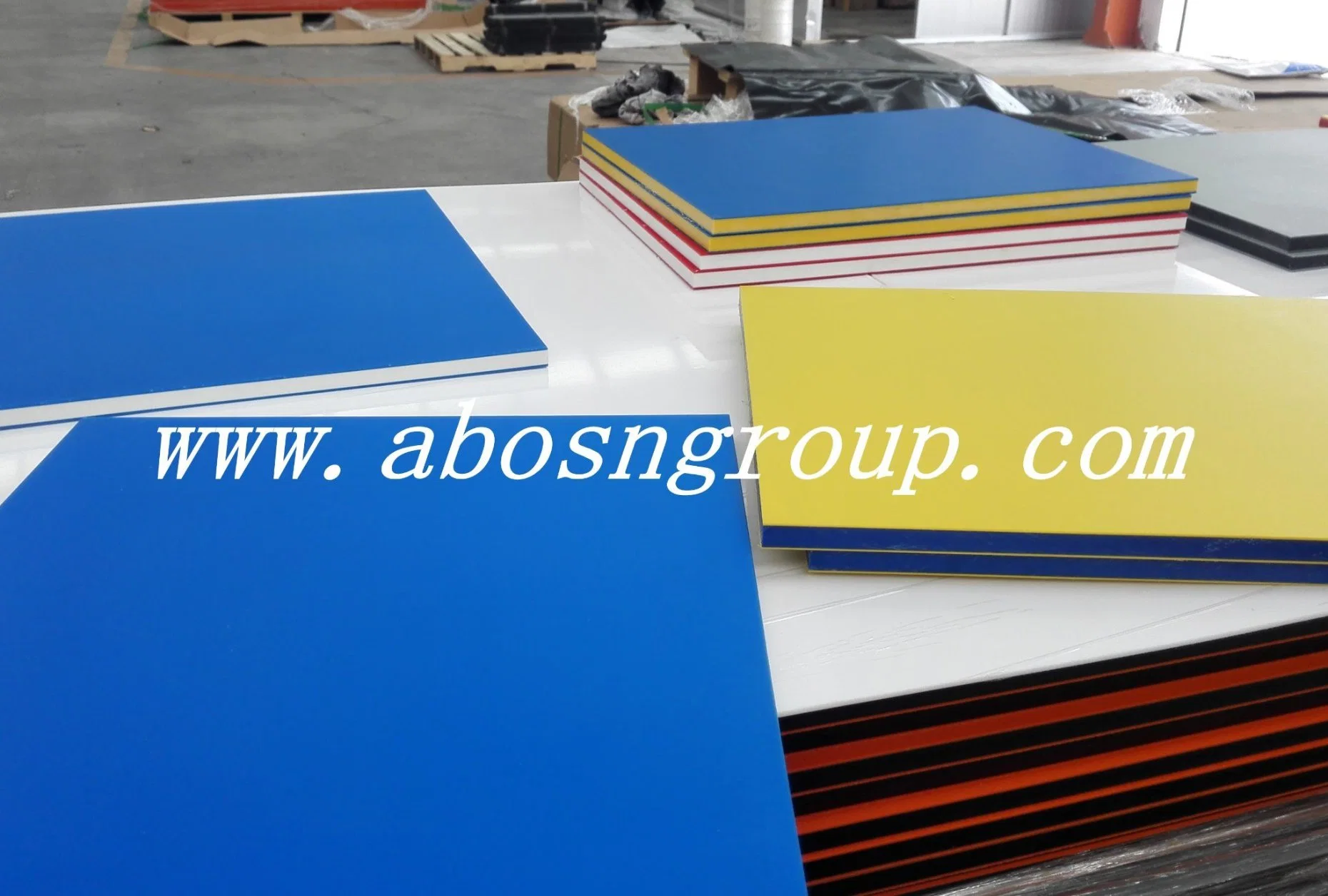 Texture and UV Resistant 3 Layer HDPE Two Color Boards