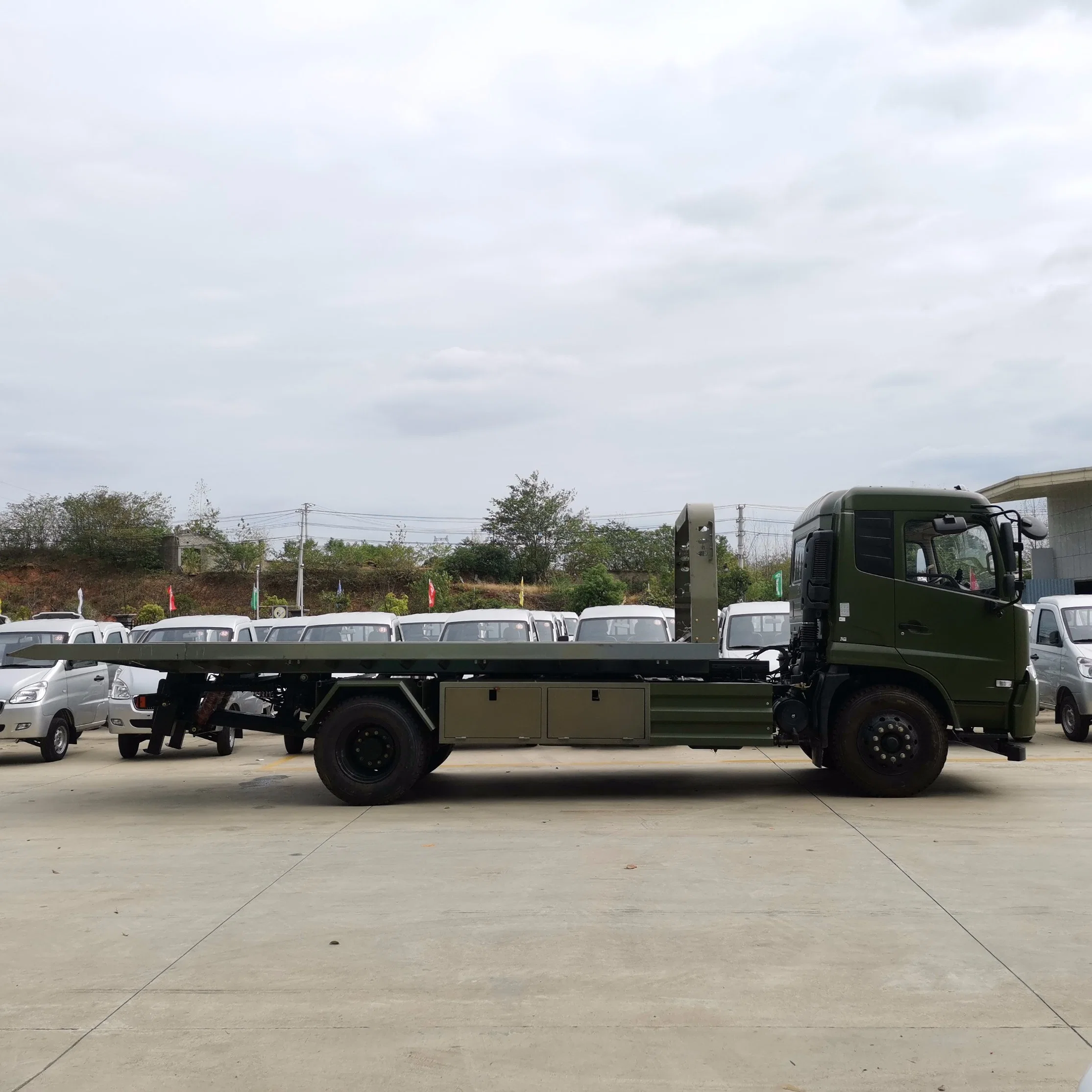 Dongfeng Flatbed Wrecker Towing Truck