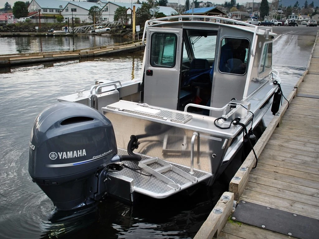 Barco de cabine totalmente soldado para atacado