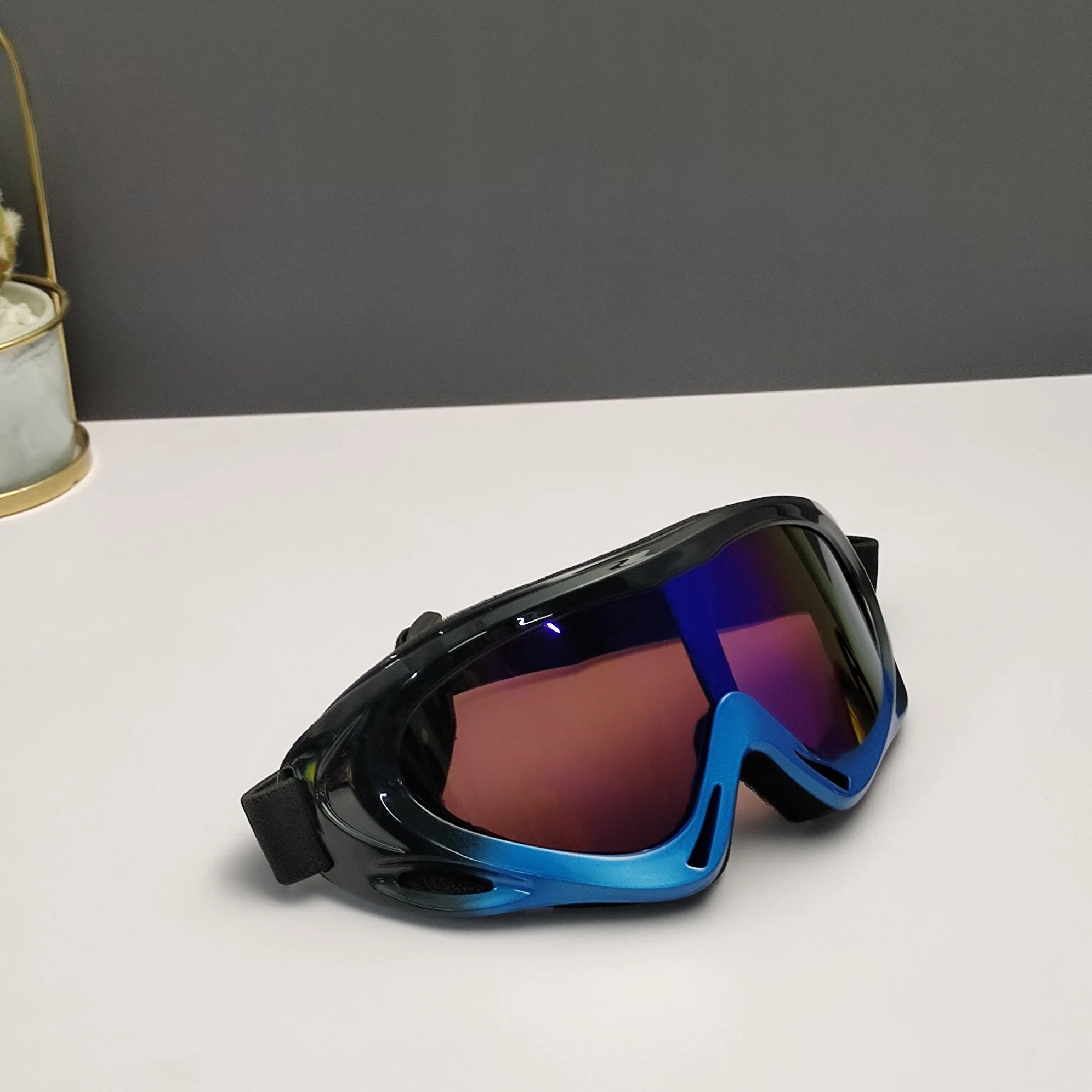 Commerce de gros 2023 Nouveau Amazon Hot la vente de lunettes de ski des lunettes de sport