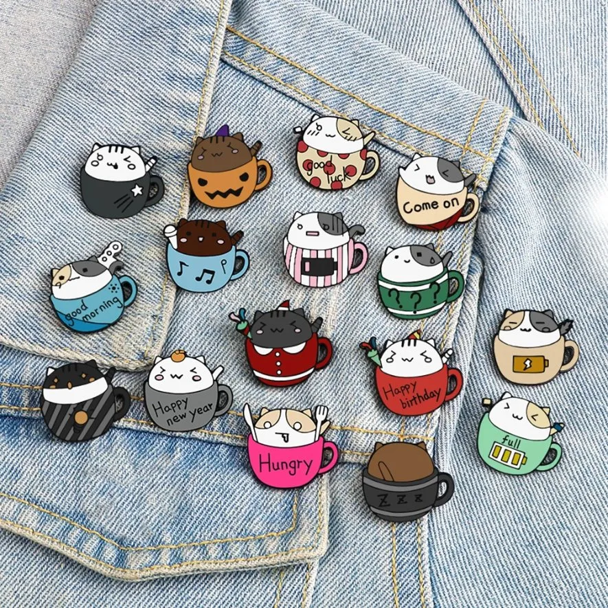 Amazon Heiße Verkauf Mode Design Hut Brosche Pins Revers Emaille Cute Cartoon Cat Metal Printing Interpol Münze V12 Zink-Legierung China Supplier Text Custom Badge