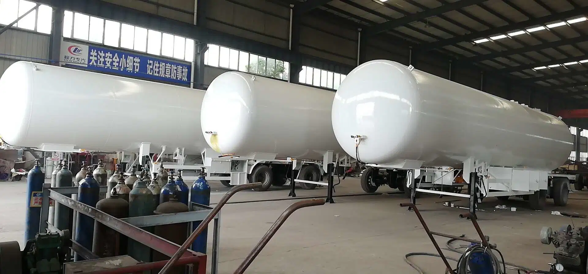 Heavy Duty 59.52cbm LPG Bullet Tank Trailer 30tons for Philippines Market