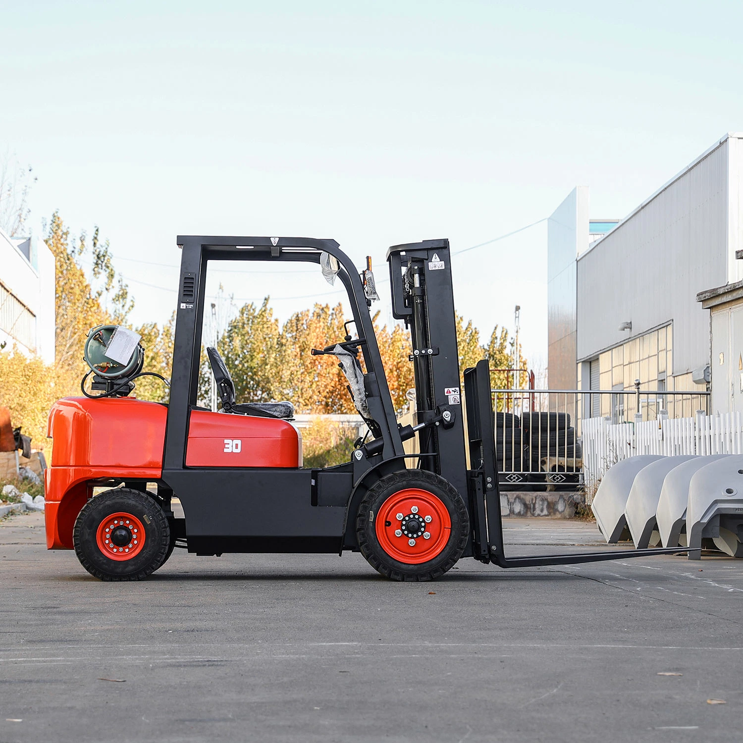 3 toneladas de combustible de motor importado Forklift/LPG Forklift en venta