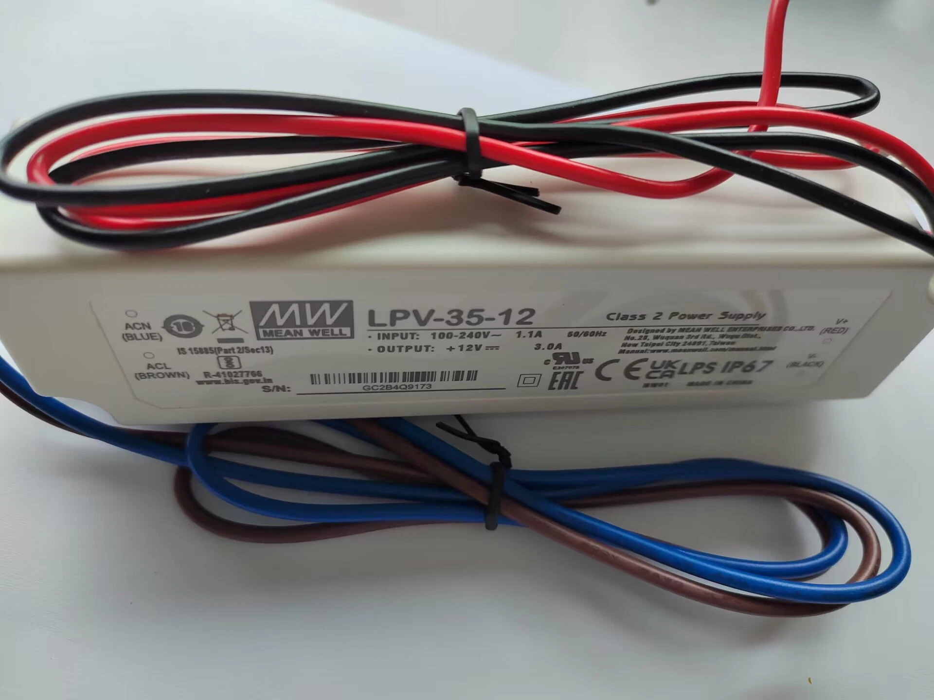 DC12V 35W Meanwell IP67 Waterproof LED Power Supply Lpv-35-12