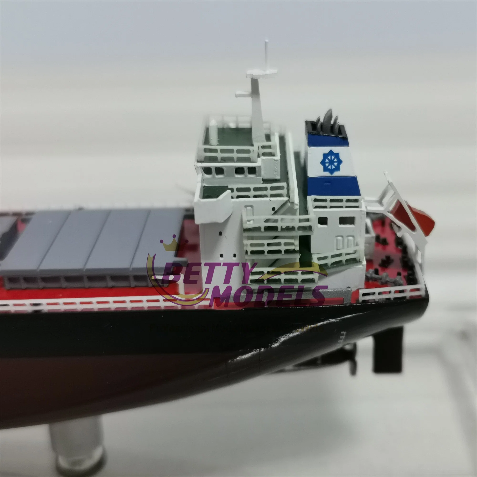 El modelo físico de regalo Ship Maker con escala de la pintura y detalles personalizados