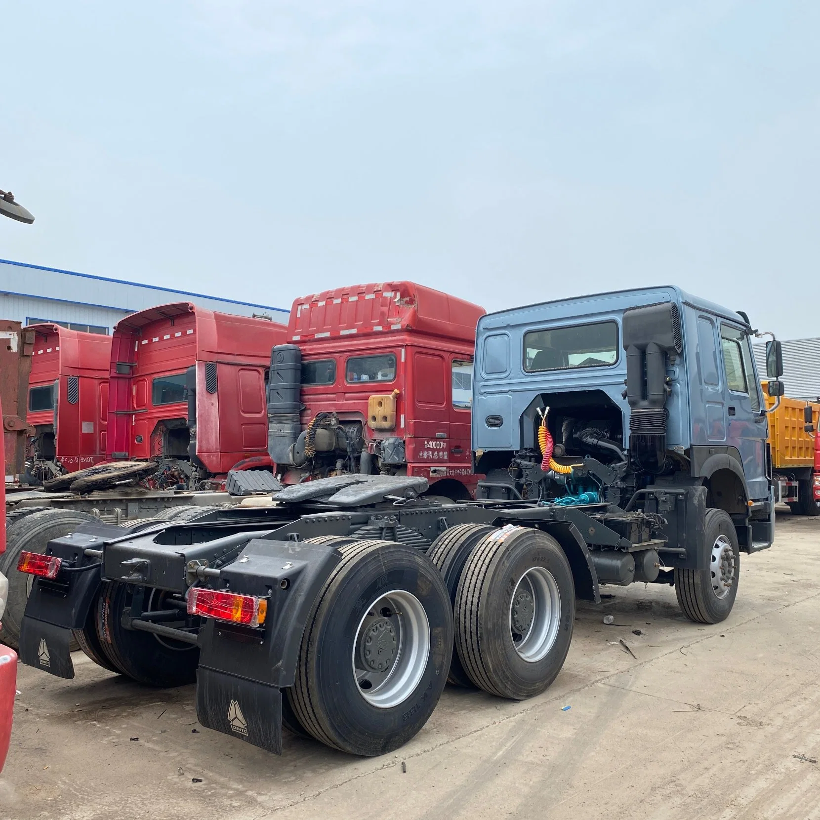 Heavy Duty reformado de segunda mano Sinotruk HOWO tractor camión 6X4 371CV 420CV para la venta de camiones remolque usados