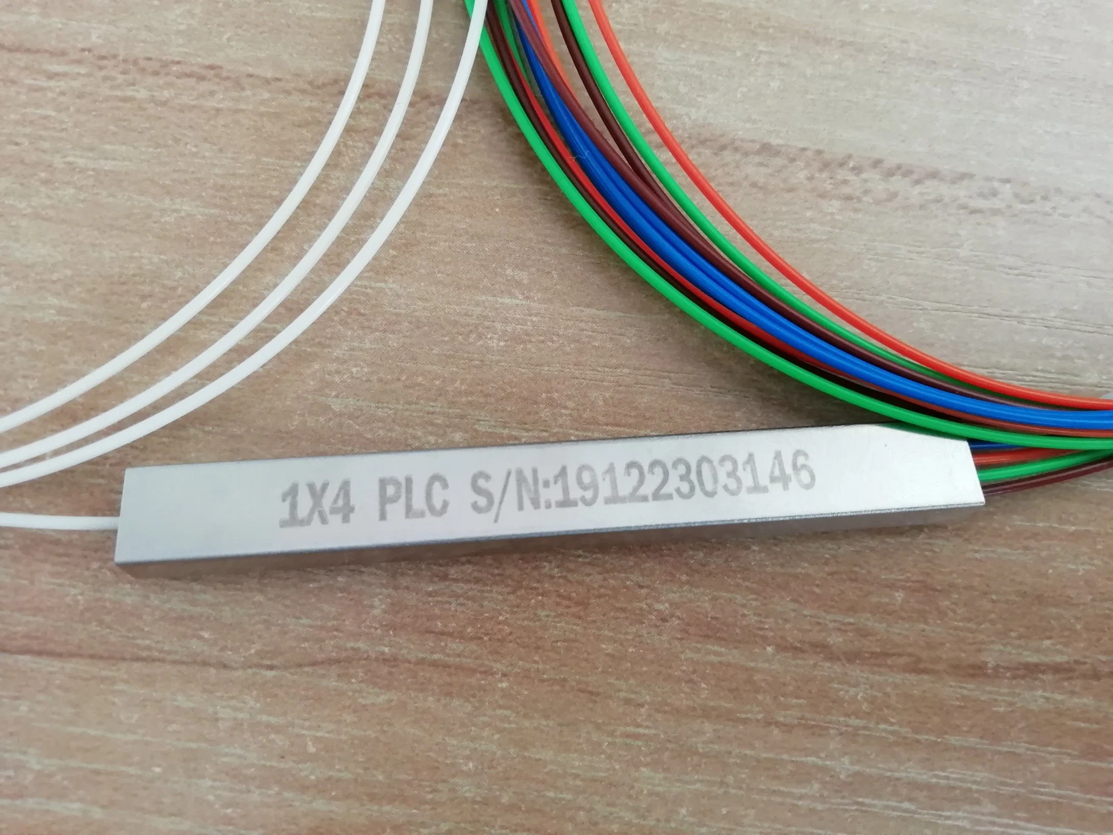 FTTH Passive Fiber Optical Cable Splitter Sm Sx Sc/APC Connector 1X2 1X4 1X8 1X16 PLC Mini