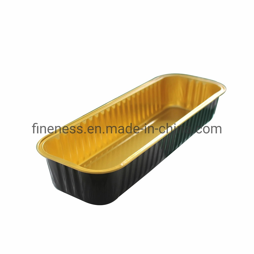 Coupe du gâteau d'aluminium de couleur