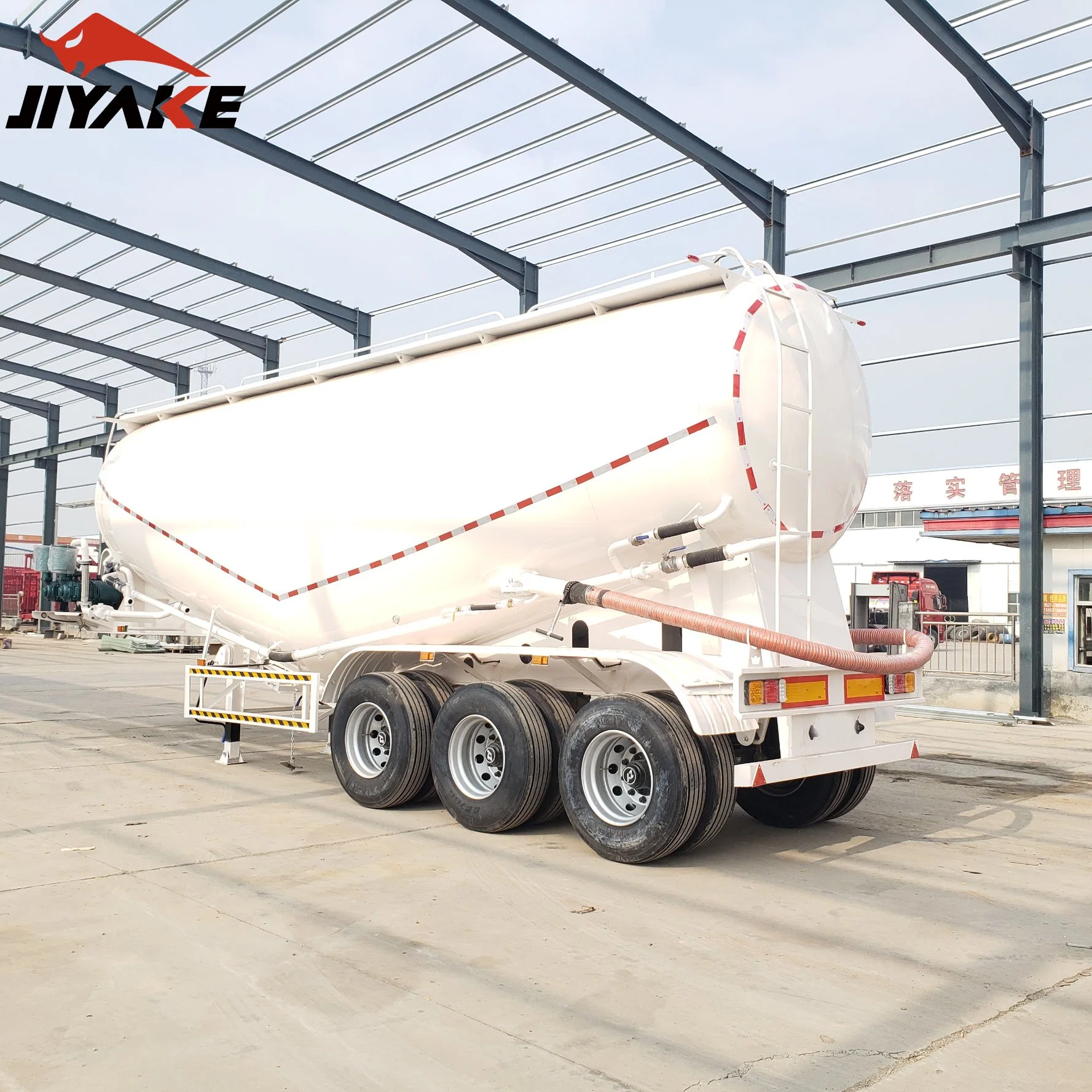 Jiyake 32m3 38m3 40m3 45m3 40ton 2/3 Axles polvo Cemento Tanque de cemento de transporte tanque de semirremolque para la venta