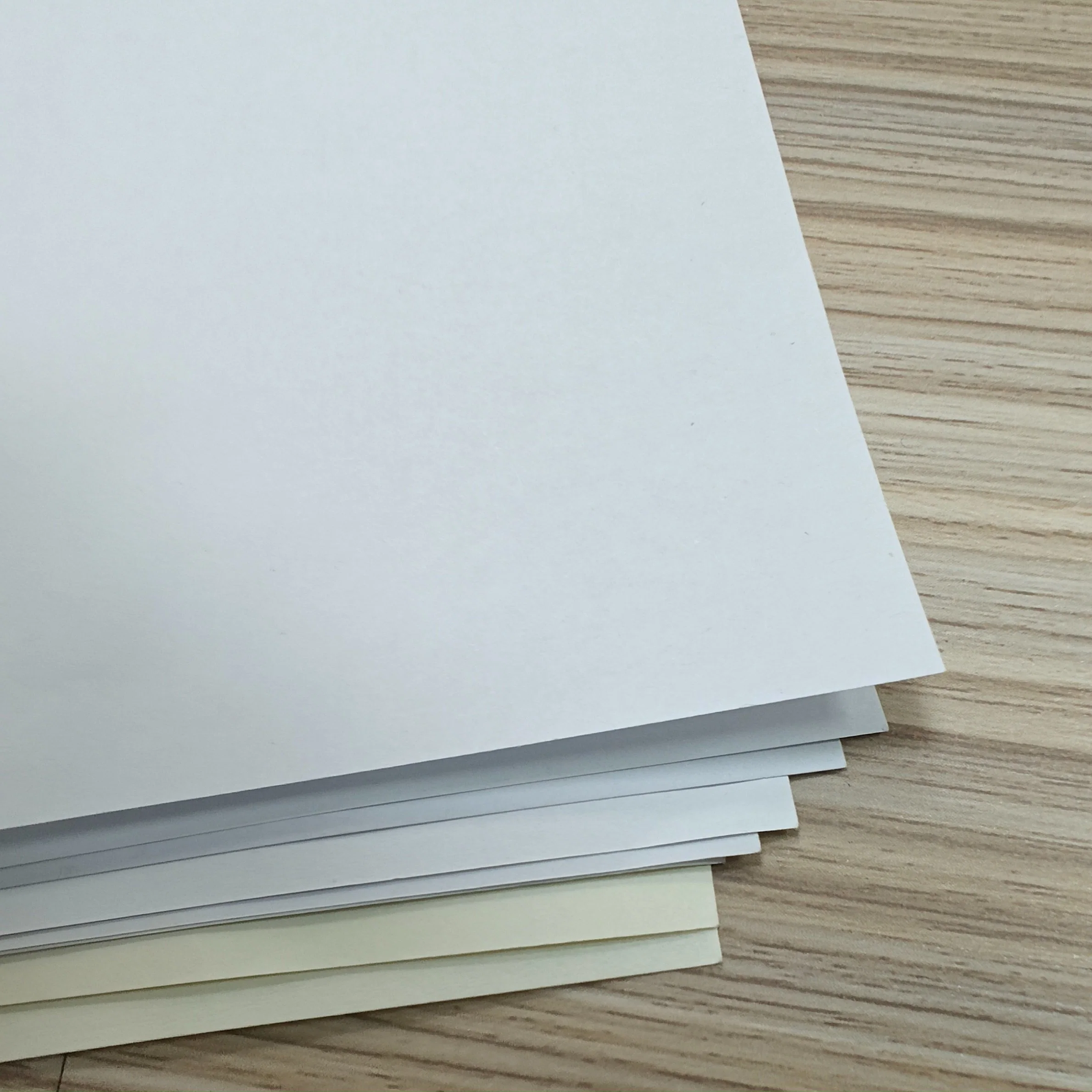 Offset Wood-Free Printing Paper C2s Uncoated Office Paper 200GSM