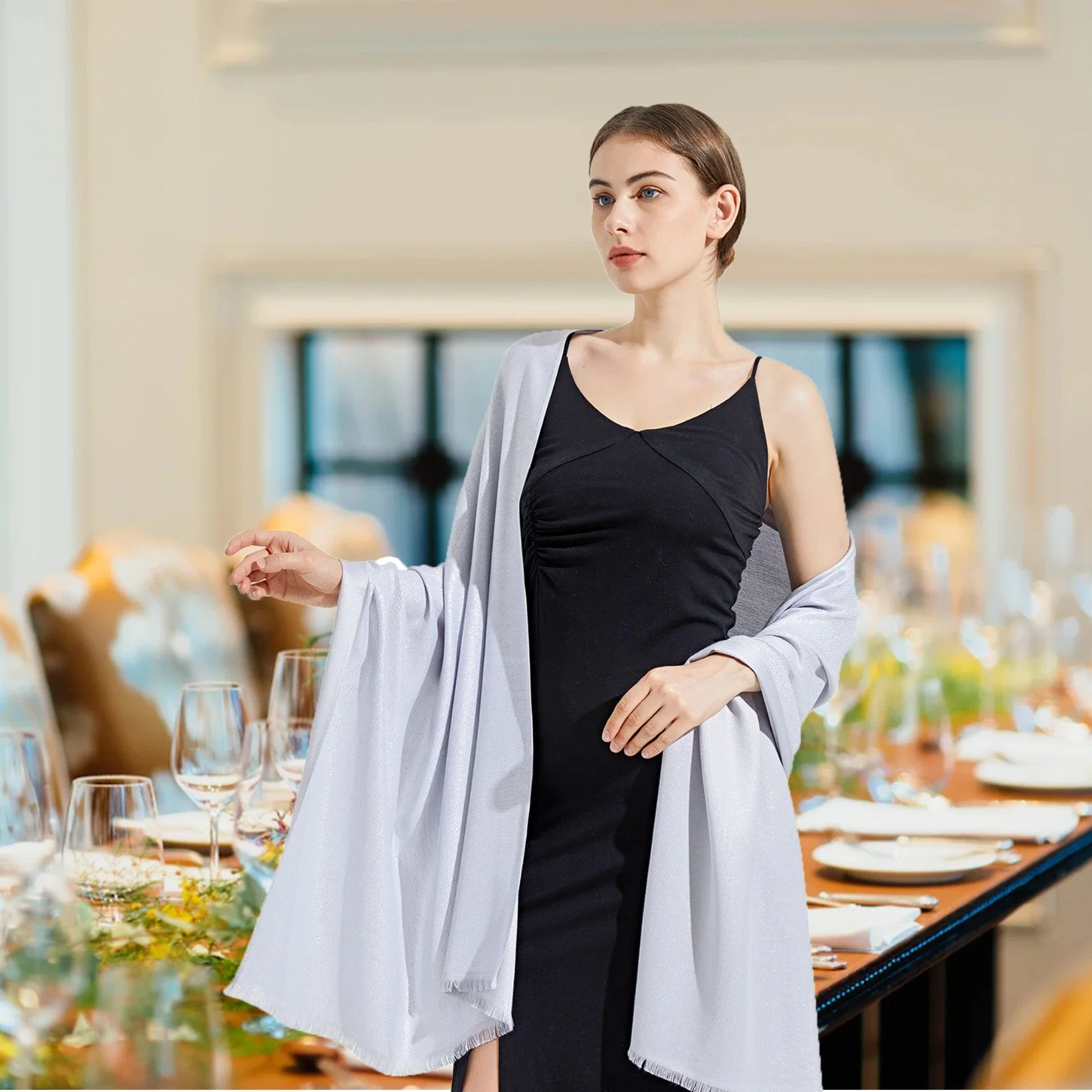 Leichte Silber glänzende Pashmina Hüllen und Schals für Frauen Party und Hochzeit