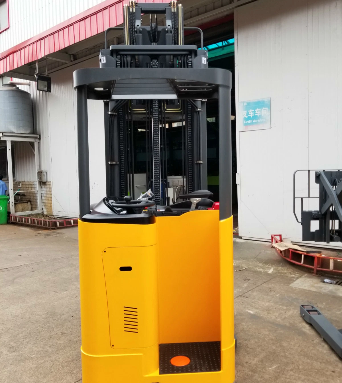 Warehouse Equipment 1 Ton Electric Stand on Reach Truck with 3m Lifting Height