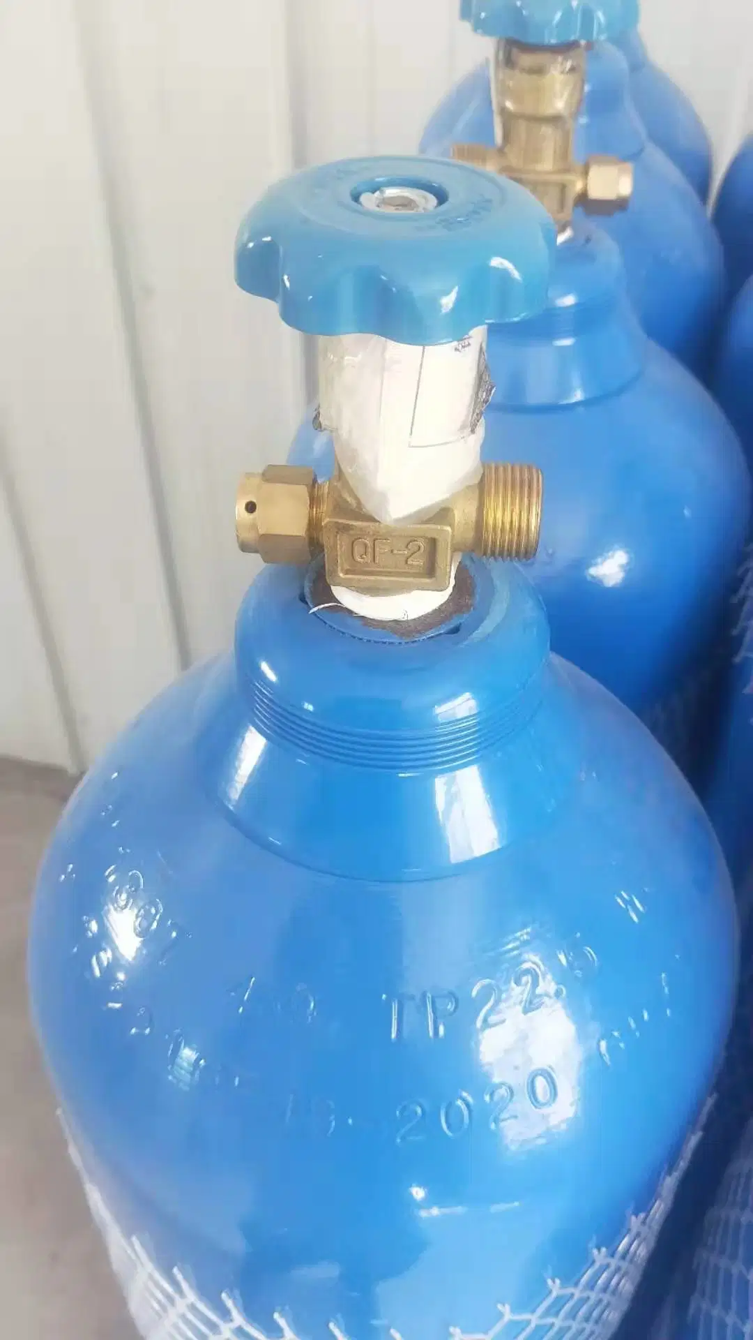 40L High Purity Medical Standard ISO Cylinder for Oxygen Gas