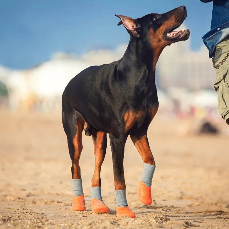 Perro de silicona antideslizante resistente al agua de los calcetines de invierno senderismo zapatos botas de perro caliente para perro