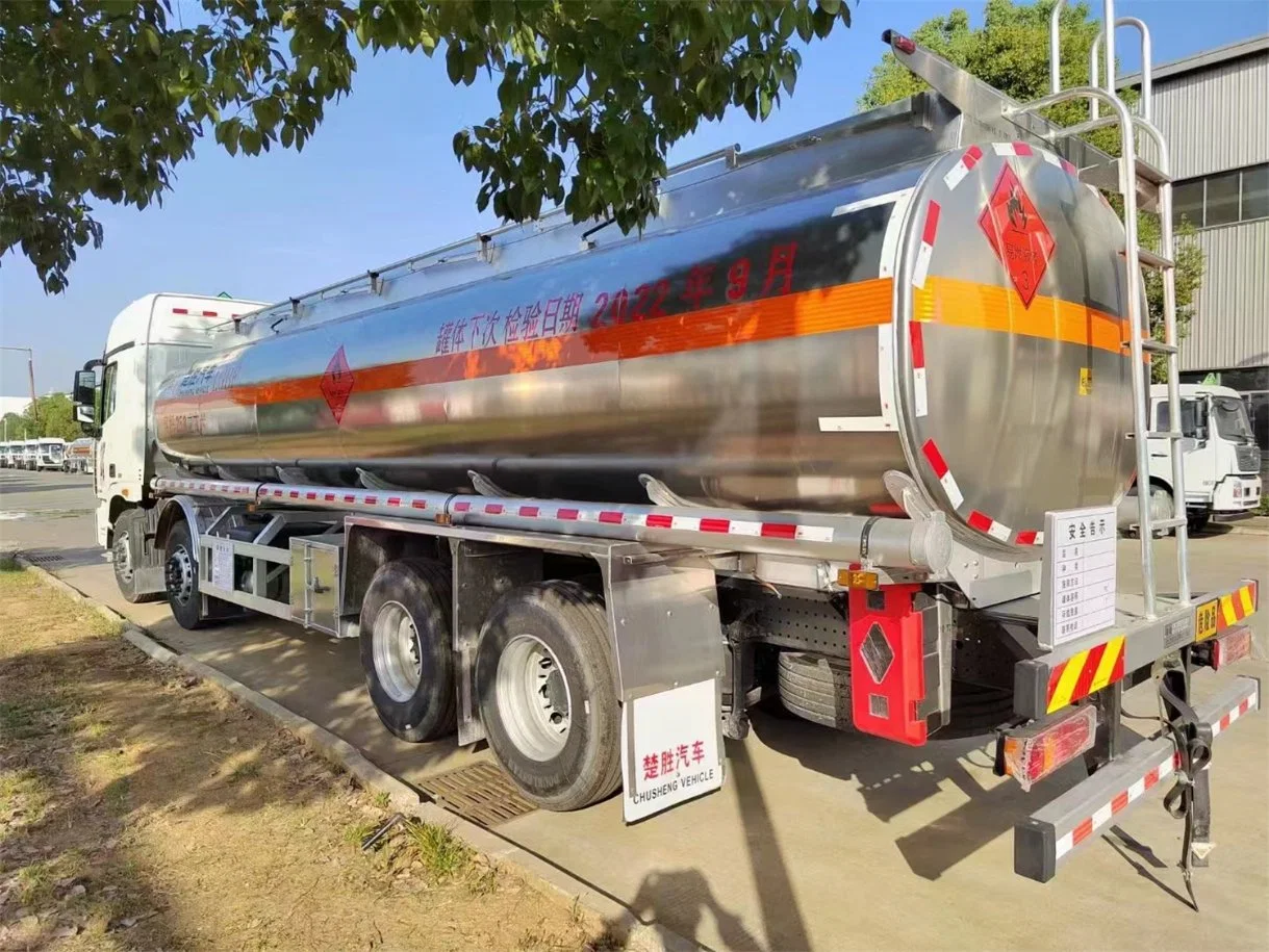 Foton Auman8X4 Kapazität 26000-32000ldiesel Benzin Aluminium-Legierung Tankwagen