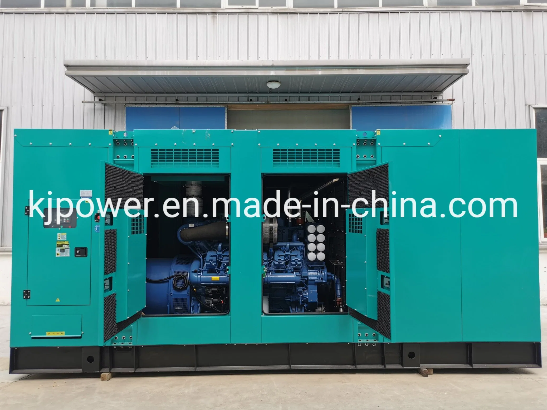 Soundproof Type Cummins Diesel Generator (30kVA, 50kVA, 100kVA, 150kVA, 200kVA DCEC)