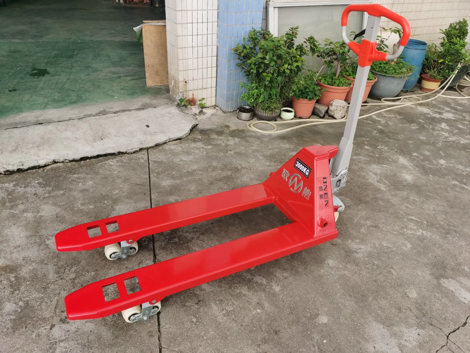 Simple Shape Power Pallet Stacker Hand Pallet Truck Forklift with Factory Price