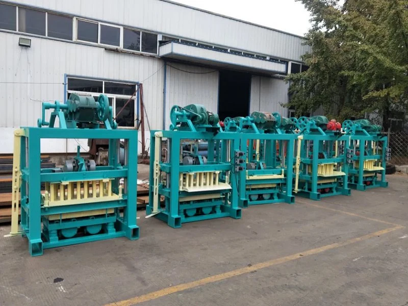 Manuelle Betonbackfreie Beton Hohl Festen Block Ziegel Herstellung Maschine (QTJ4-40) beliebt in Nigeria