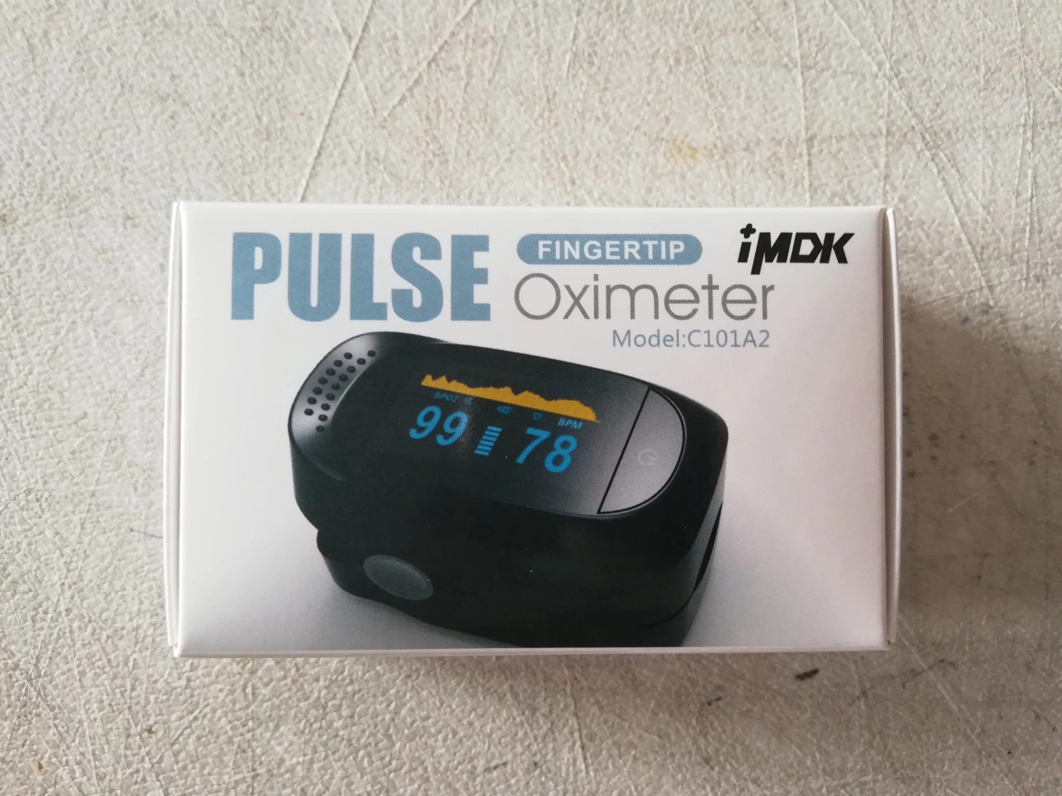 Appareils médicaux ce pour le test de l'oxygène du sang OLED SpO2 FingerTIP Pulse Oxymètre appareils médicaux domestiques