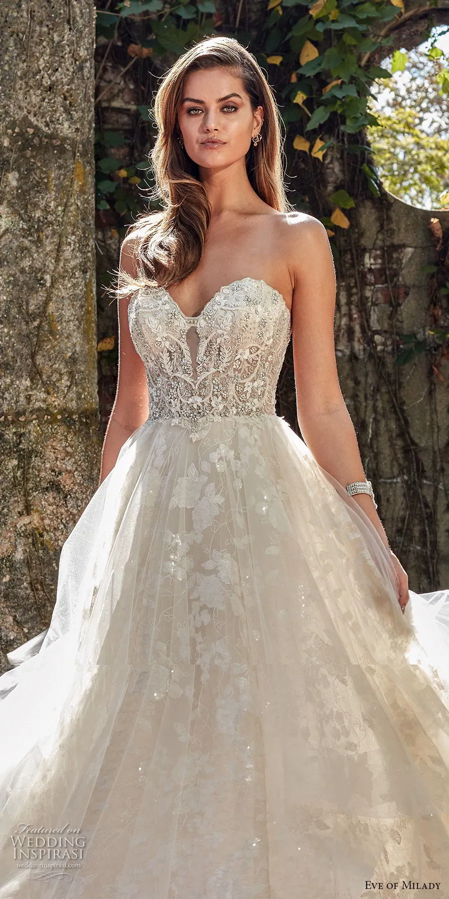 A-Line Wedding Dress Strapless Shinny Party Prom Dresses Sweetheart Lace Tulle Ball Gowns L6043