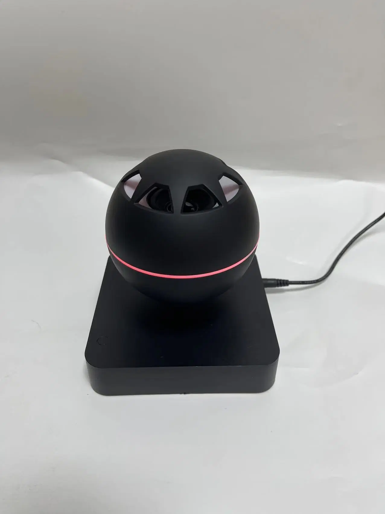 Black Base Magnetic Levitation Floating Bluetooth Stereo Speaker for Cellphone