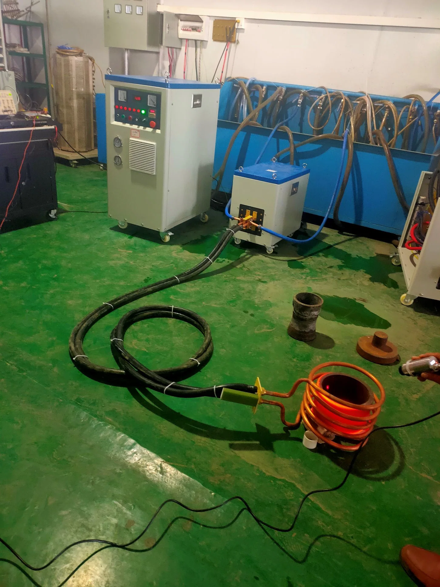 Super Audio Induction Heating Equipment Sf-120kw for Shrit Fit