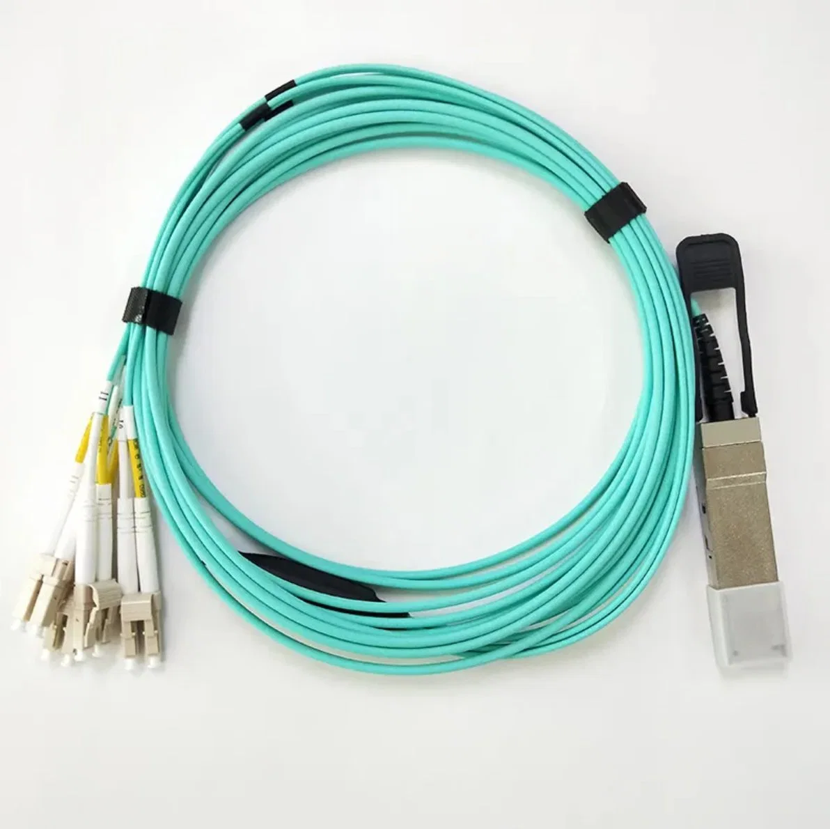 Bundle Patch Cable 12 Core LC MPO Patch Cord 40g Qsfp+ to 8LC Connector Breakout Fiber Optical Aoc Cable