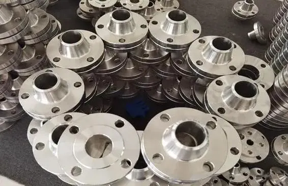 Stainless Steel ASME A105/ANSI B16.5 Casting/Forged Flat Face Welding Neck Flange