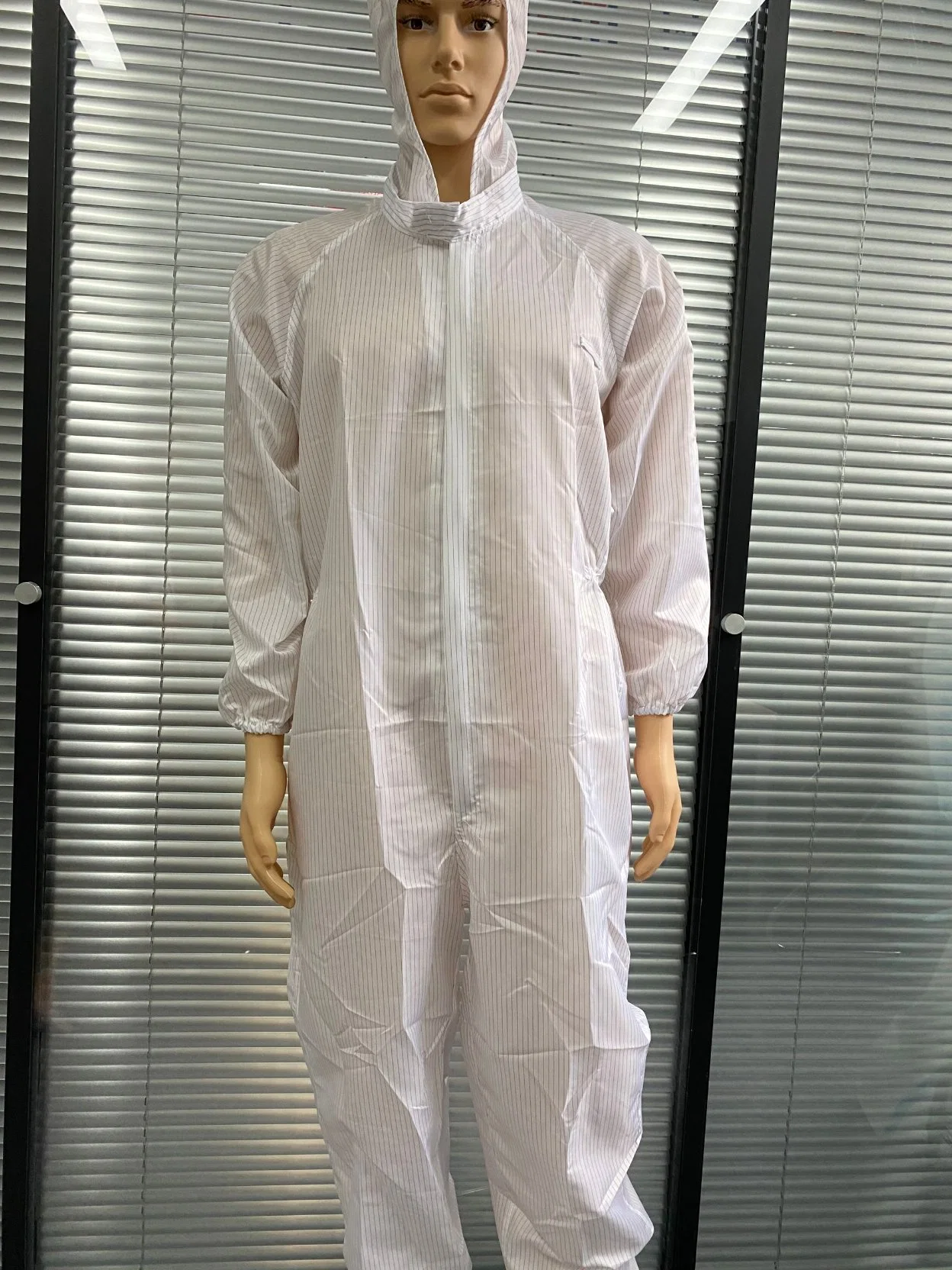 Poliéster Leenol ESD Cleanroom Bata de laboratorio de prendas de vestir Ropa antiestática