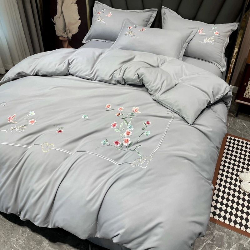 Luxury 120GSM Thick Fabric with Embroidery 4PCS Comforter with Bedsheet Set Bedding for Wedding