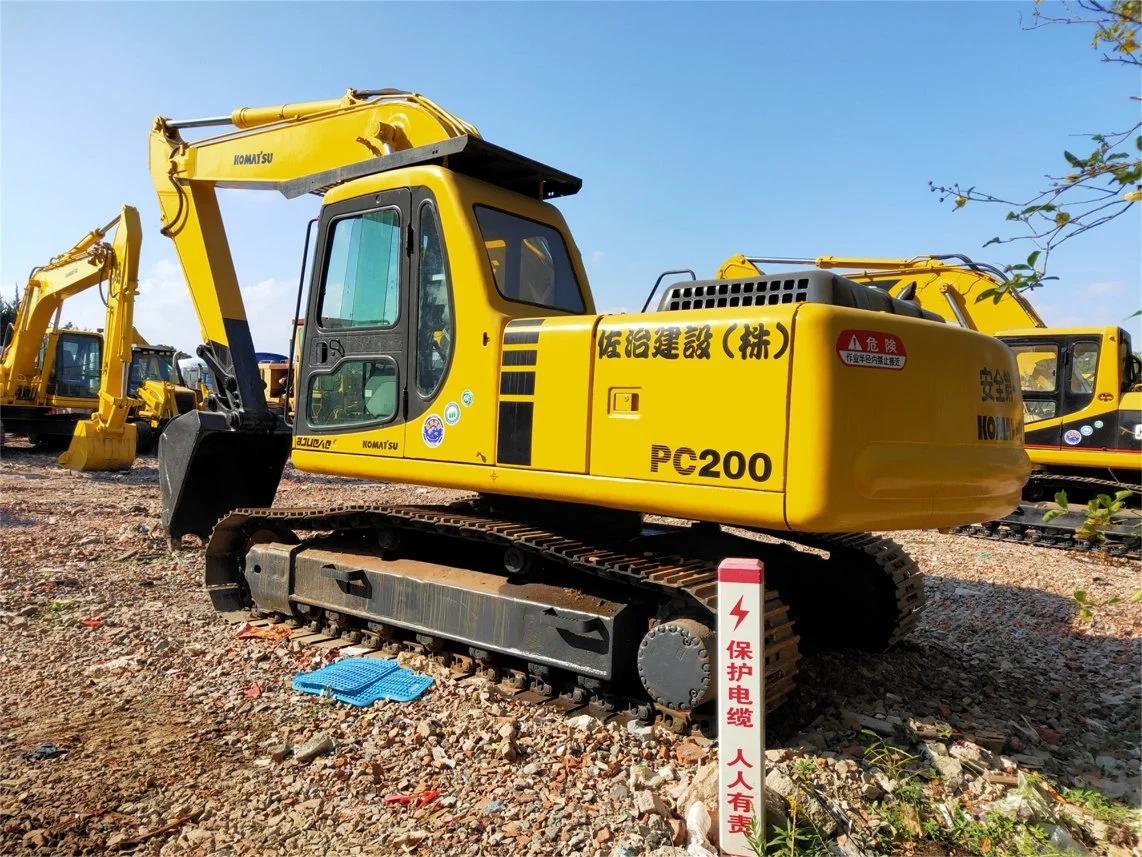 Pelle hydraulique Komatsu d'occasion PC200-6 Komatsu Digger machines de construction de deuxième main 20t Équipement d'origine