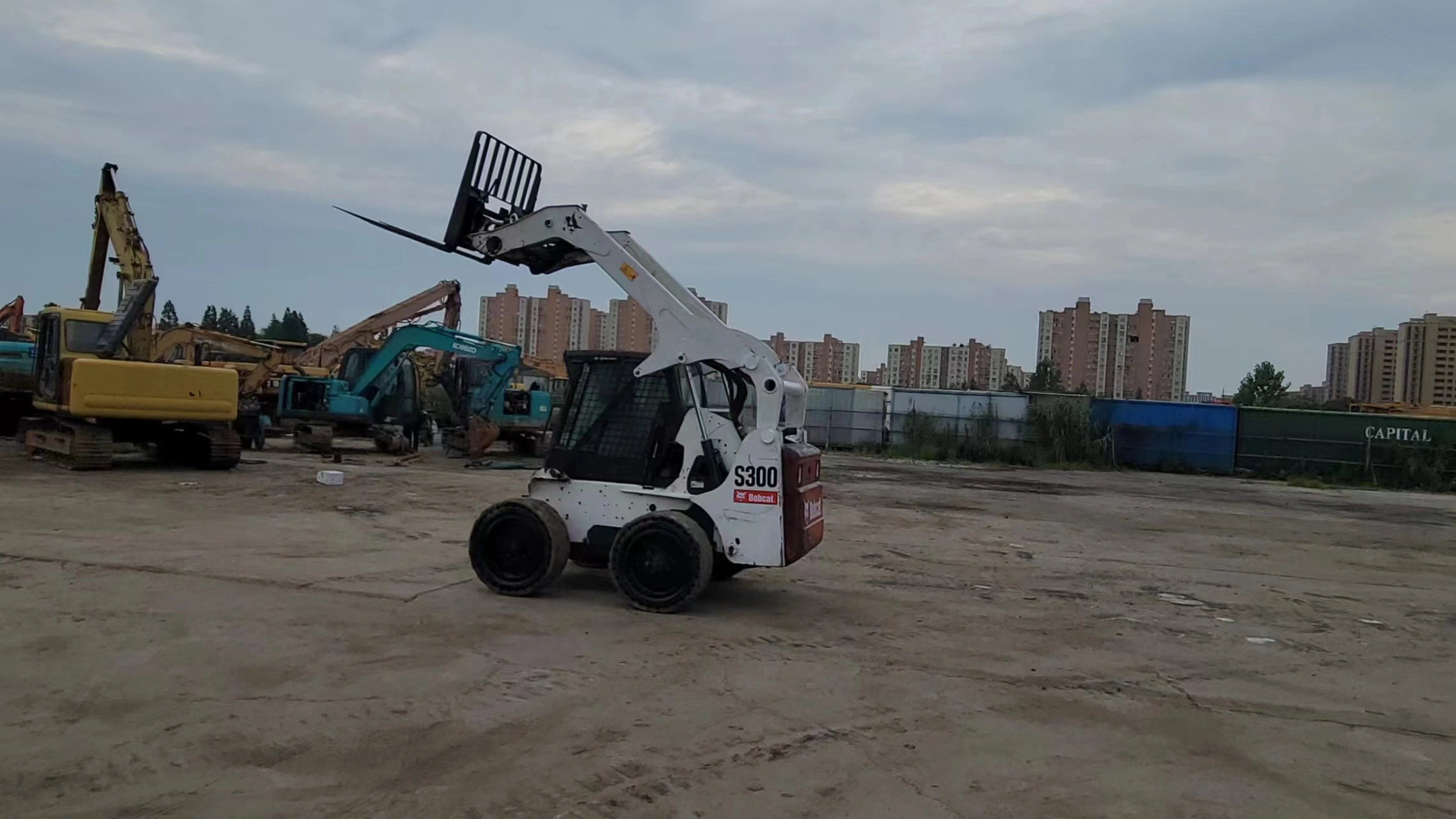 Used Bobcat S300 Skid Steer Loader Mini Loader Forklift