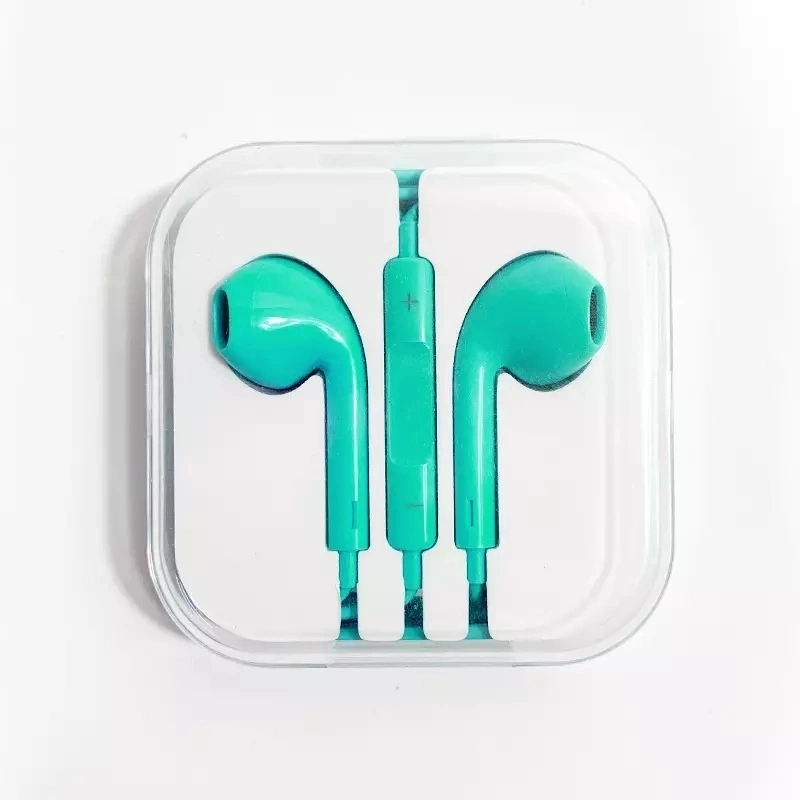 Hot de colorida en la oreja los auriculares de plástico con cable para regalos promocionales ordenador y teléfono móvil Auricular