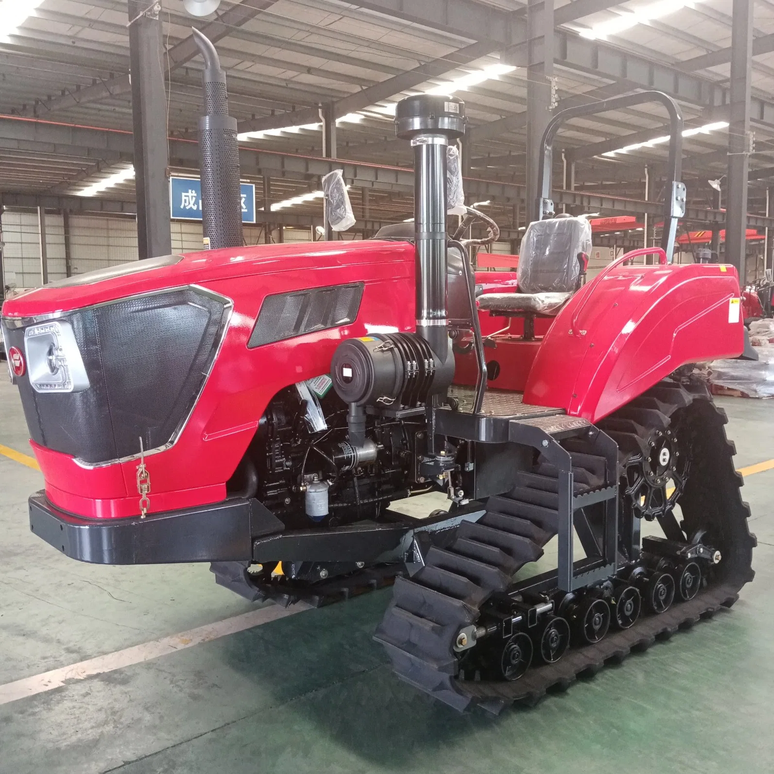 Maquinaria agrícola Tractor 90 CV Tractor Tractor de orugas de goma de NF FN 902 para la agricultura en Egipto, Tailandia, Vietnam