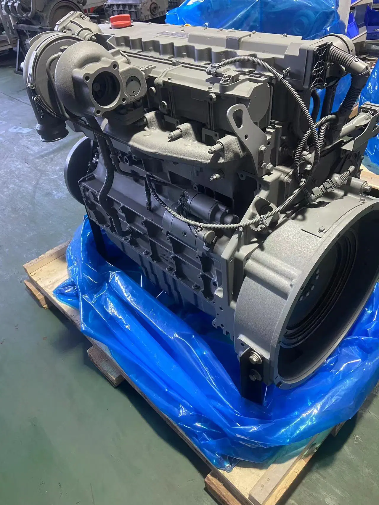 DEUTZ wassergekühlter Dieselmotor 168kw 2100rpm Tcd2013L06 2V für Generator