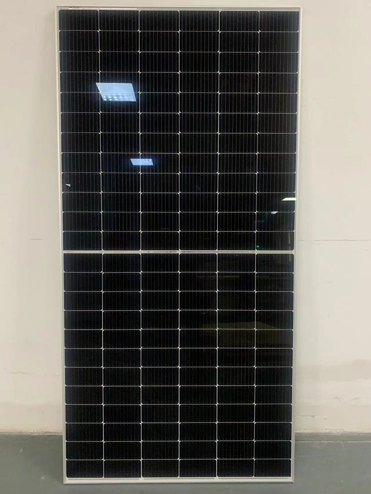 Shinefar Solar Panels 595W Photovoltaic Energy Product Factory Direct Sale