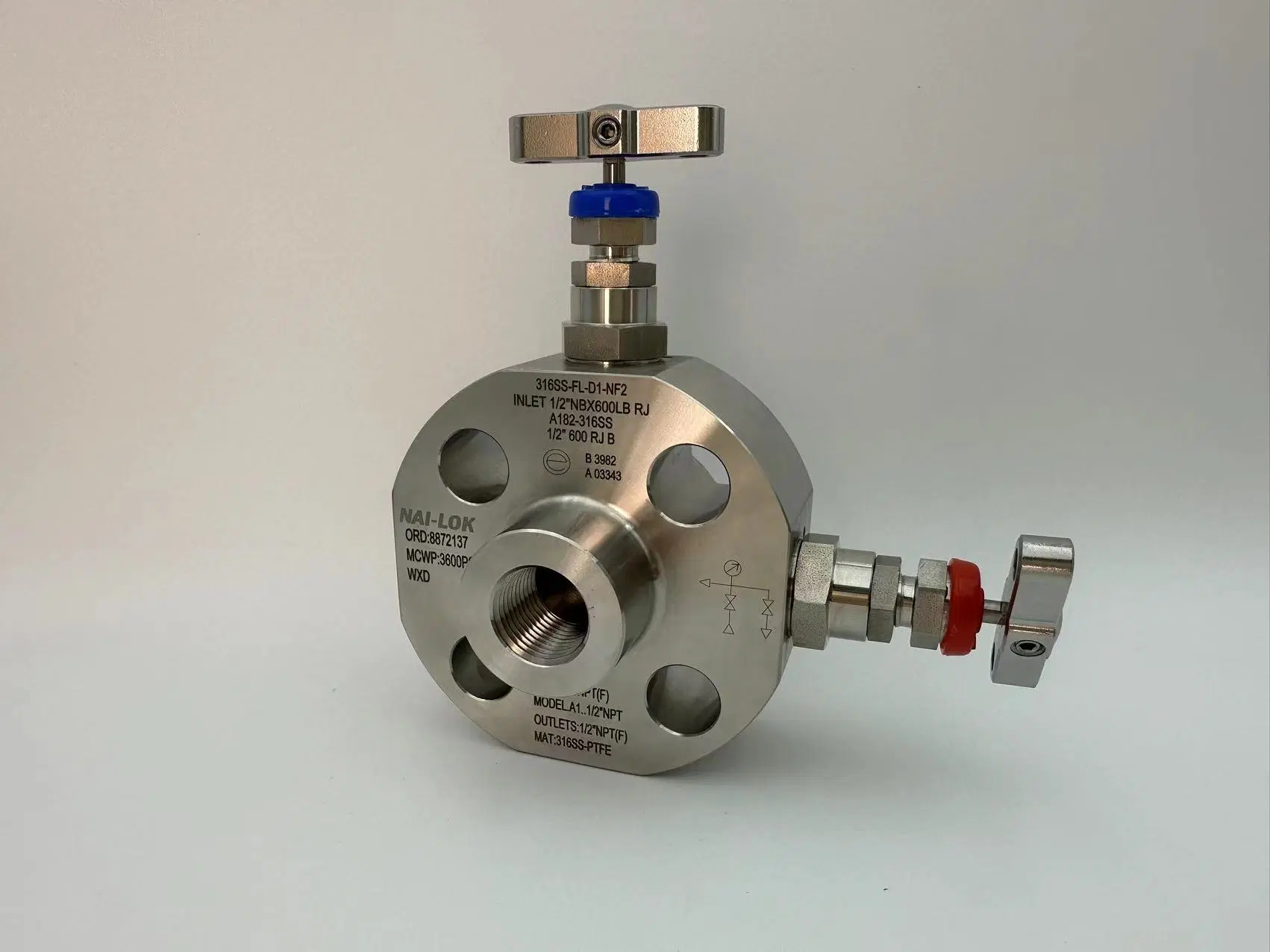 Stainless Steel Instrument Manifolds Valve Double Block and Bleed Valves Monoflange Valve Class 150 to Class 2500 Flange