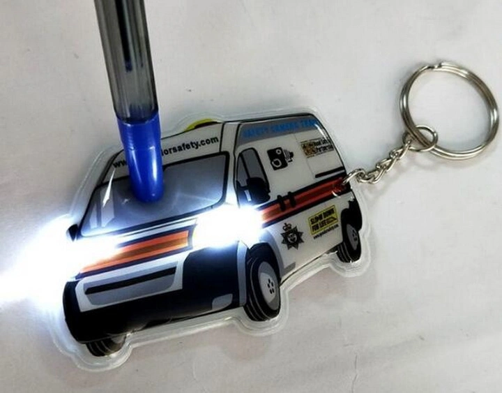 Powerful LED Keychain Lights, Custom 3D Reflective LED Soft PVC Keychain