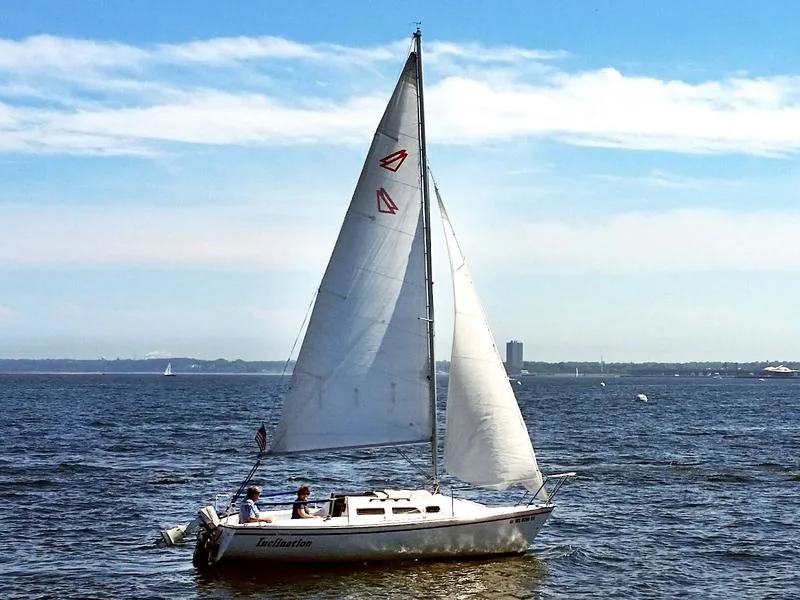 Fiberglass Material Sailing Boat for Sale