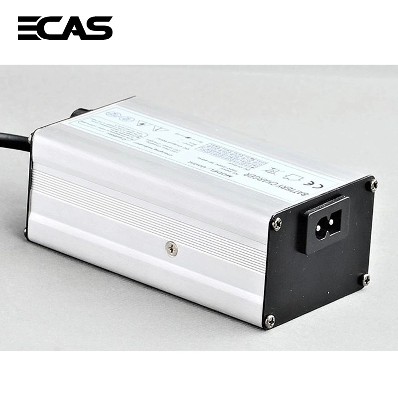 Carregador de bateria recarregável à prova de água na placa IP67 12 V/12 a 24 V/8 a 36 V/5 A. Ácido de chumbo de iões de lítio de 48 V/4A 60 V/3A