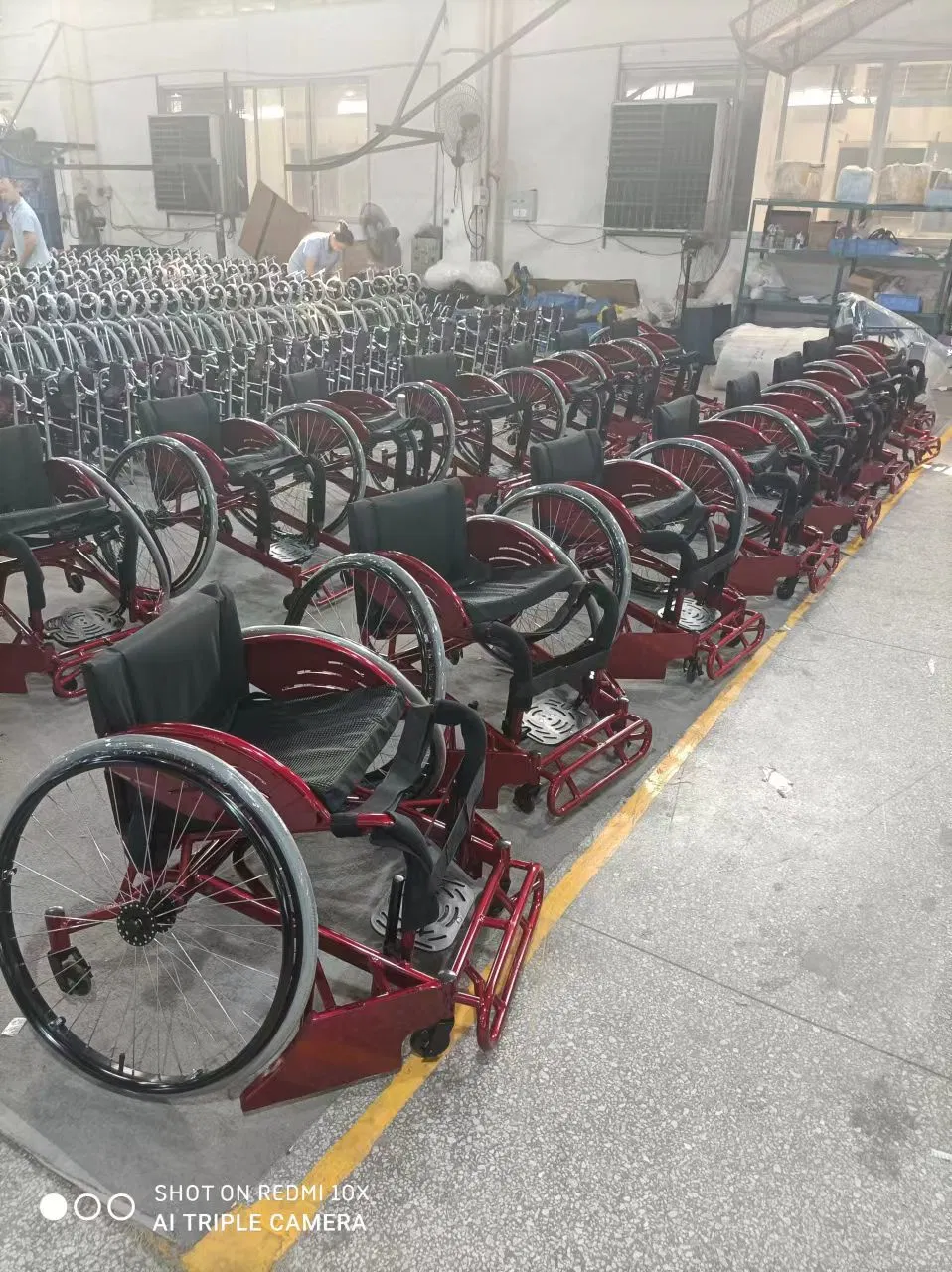 Rehabilitation Therapy Supplier Lightweight Aluminum Alloy Steel Frame Rugby Wheelchair for Selling