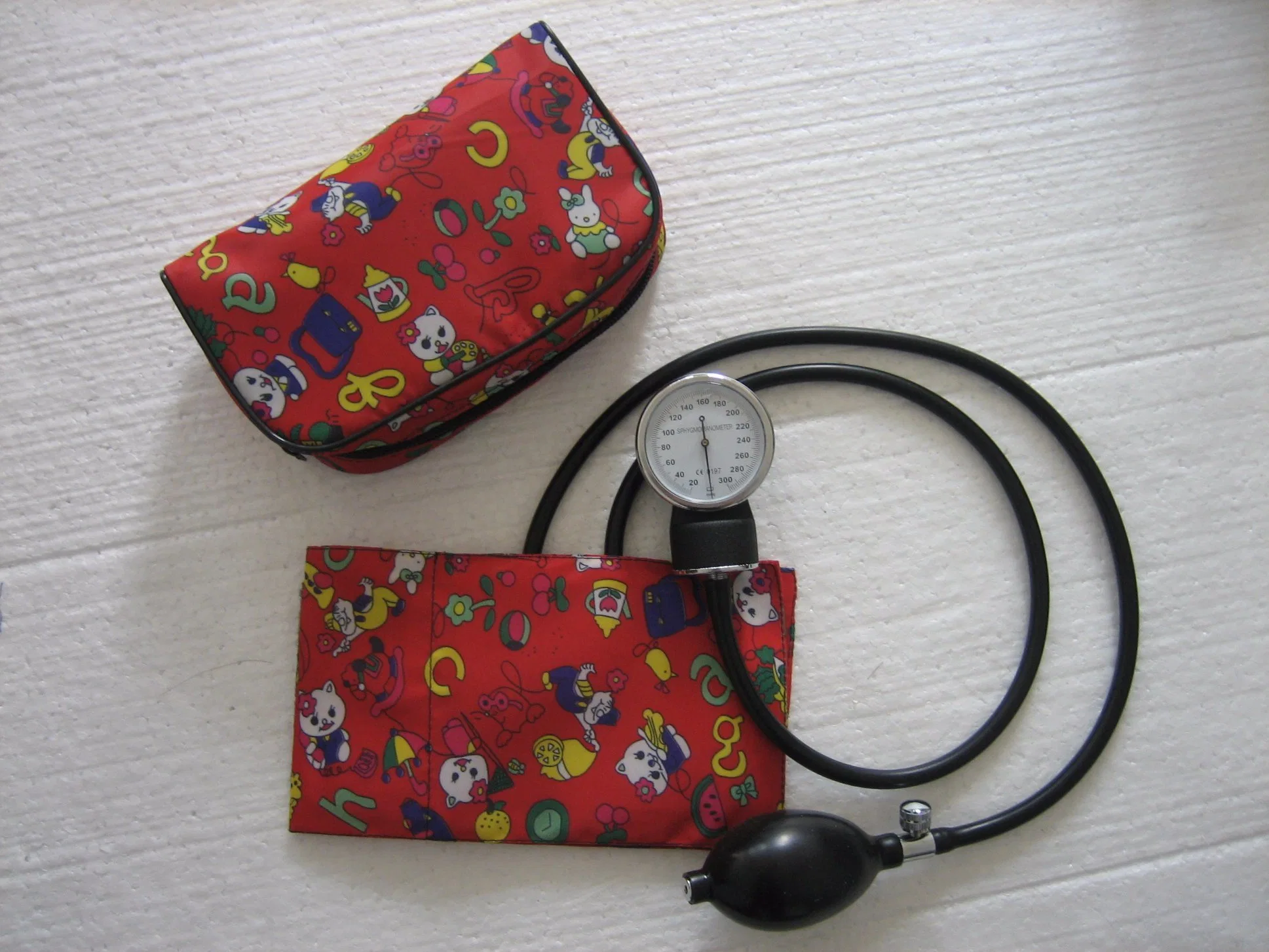 New Model Blood Pressure Monitor Mc-Child/Dial Medical Products