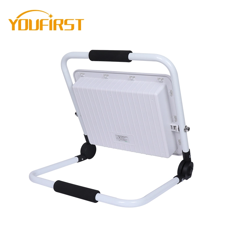 Energy Saving Camping Night Fishing Outdoor IP65 60W 100W 200 W Rechargeable LED Flood Light