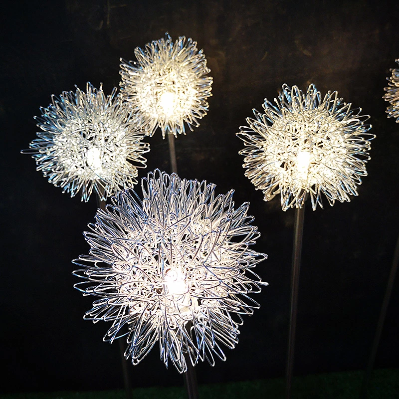 Venda por grosso de fabricantes de fio de alumínio Ball Dandelion lâmpada luminosa exterior Iluminação de jardim relvado do Projeto Plug Lâmpada Paisagem