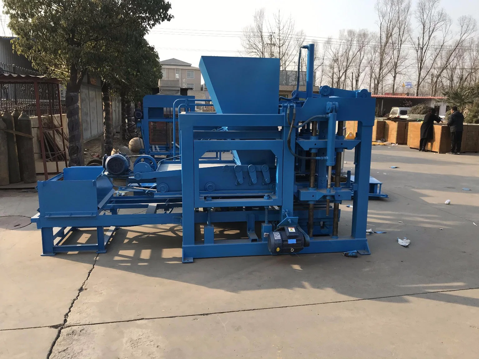 Qtj4-18 Model Hydraulic Solid Block Brick Machine Production Line with Cheap Price