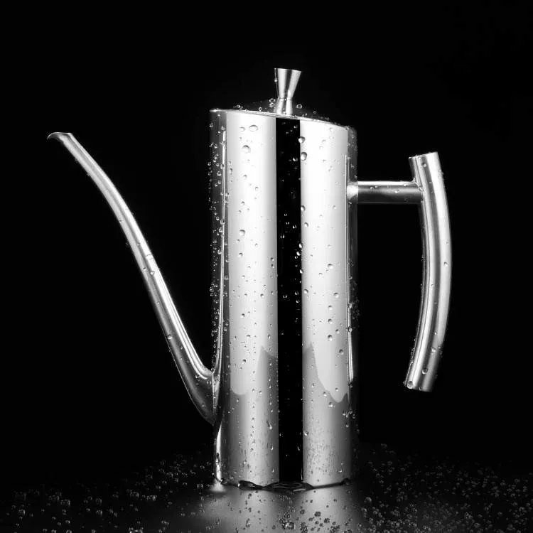 Drip-Free Pouring Spout with Dust Lid Silver 304 Stainless Steel Oil Pouring Can