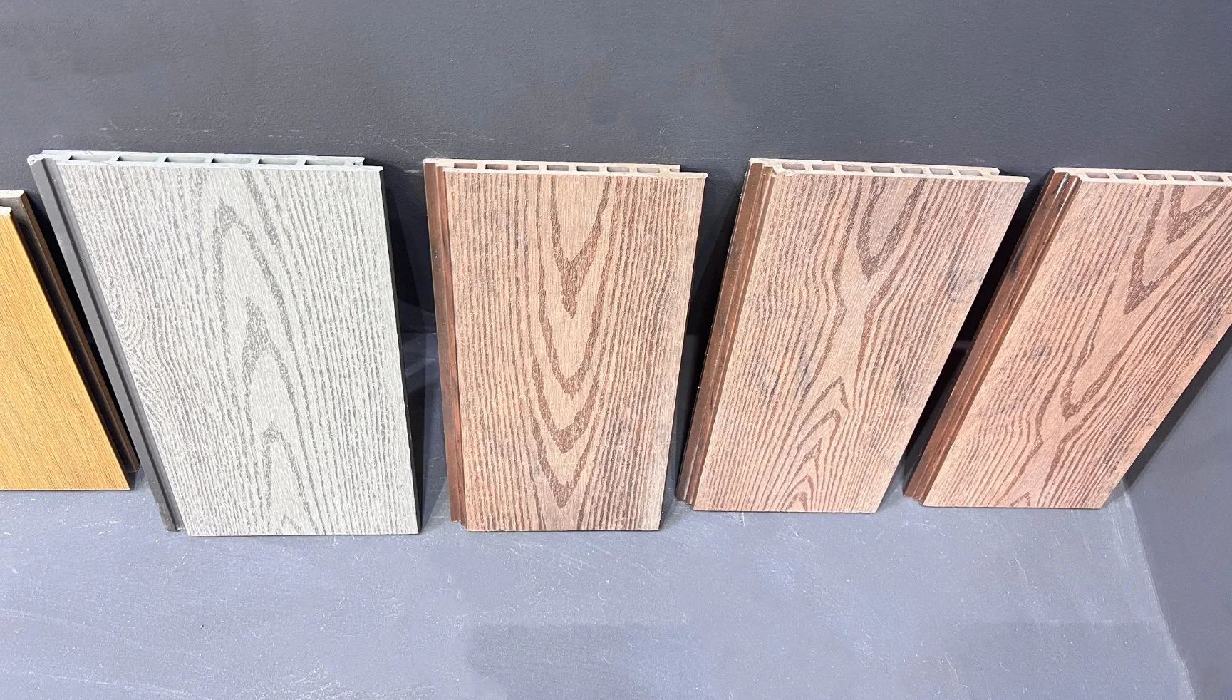 Customized Outdoor WPC Material Cladding Board Veneer Wood Plastic Composite Panel Factory